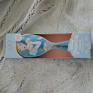 Wet Limited Edition Cinderella brush